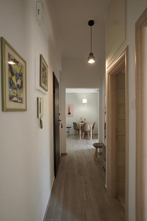 Athens Central Apartment 2 Mins To Metro Exterior foto